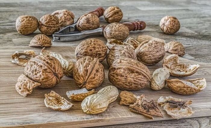 Verschidde Nëss fir männlech Gesondheet